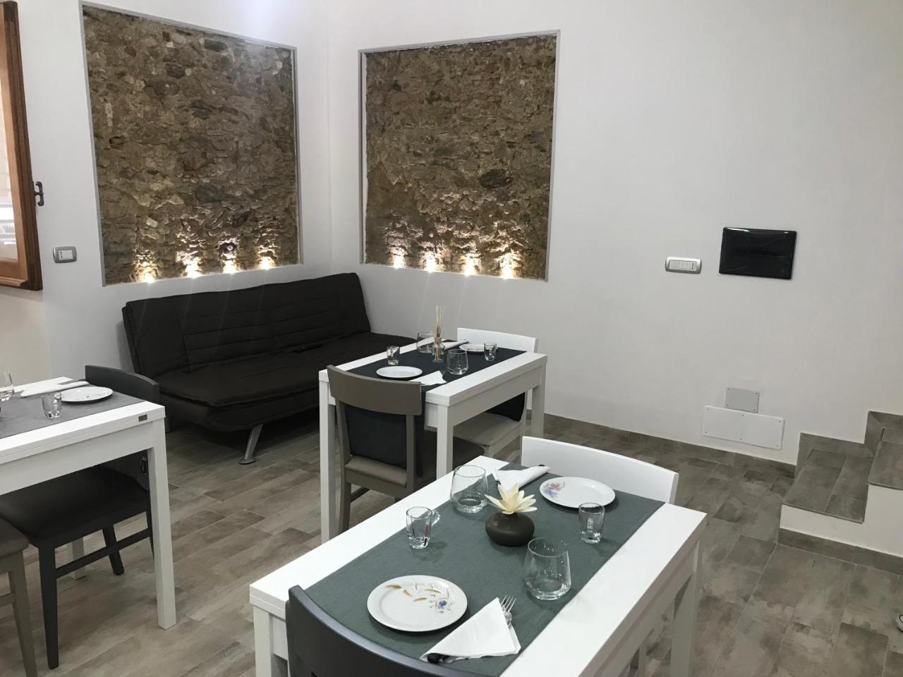 ויבו ולנטיה Valentia Rooms מראה חיצוני תמונה